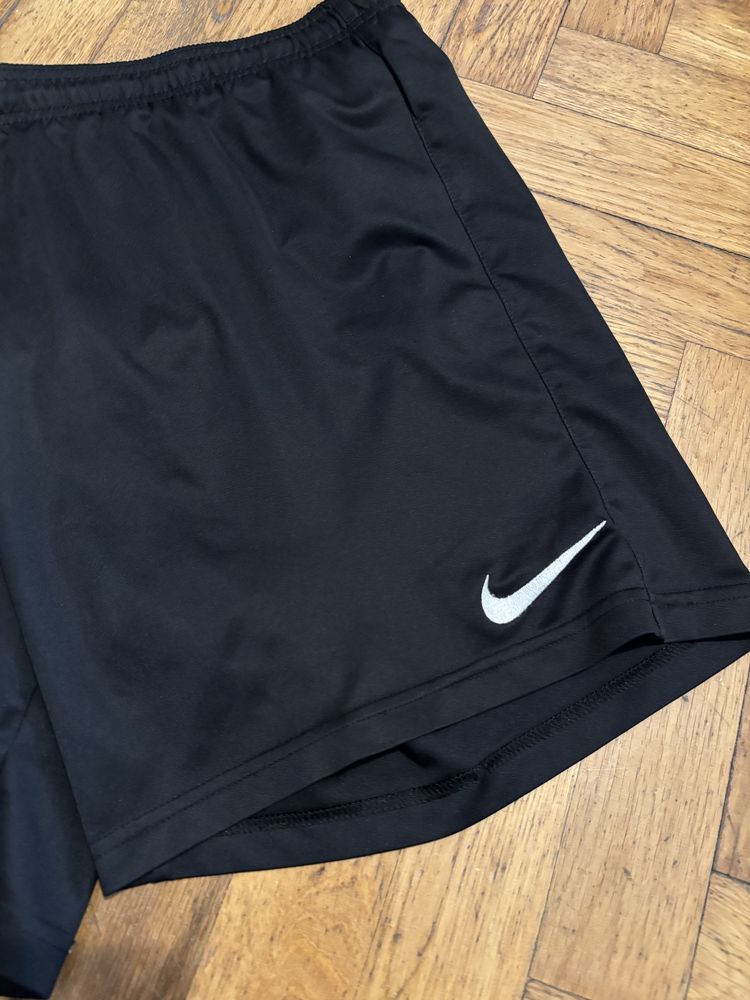 spodenki Nike męskie L