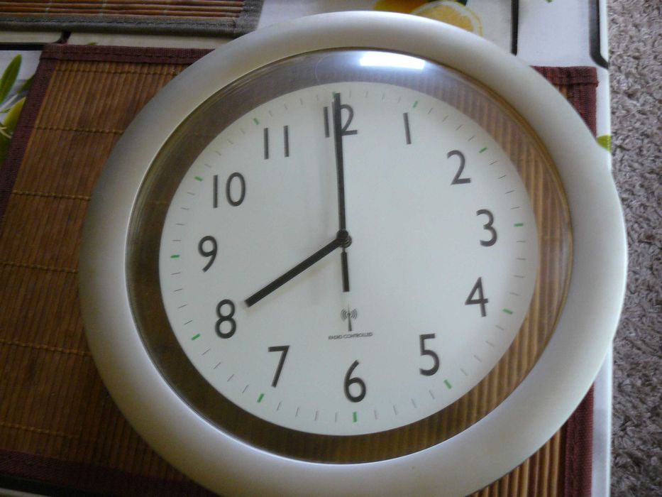 Zegar kuchenny czas radiowy radiocontrolled DCF 30 cm OPIS