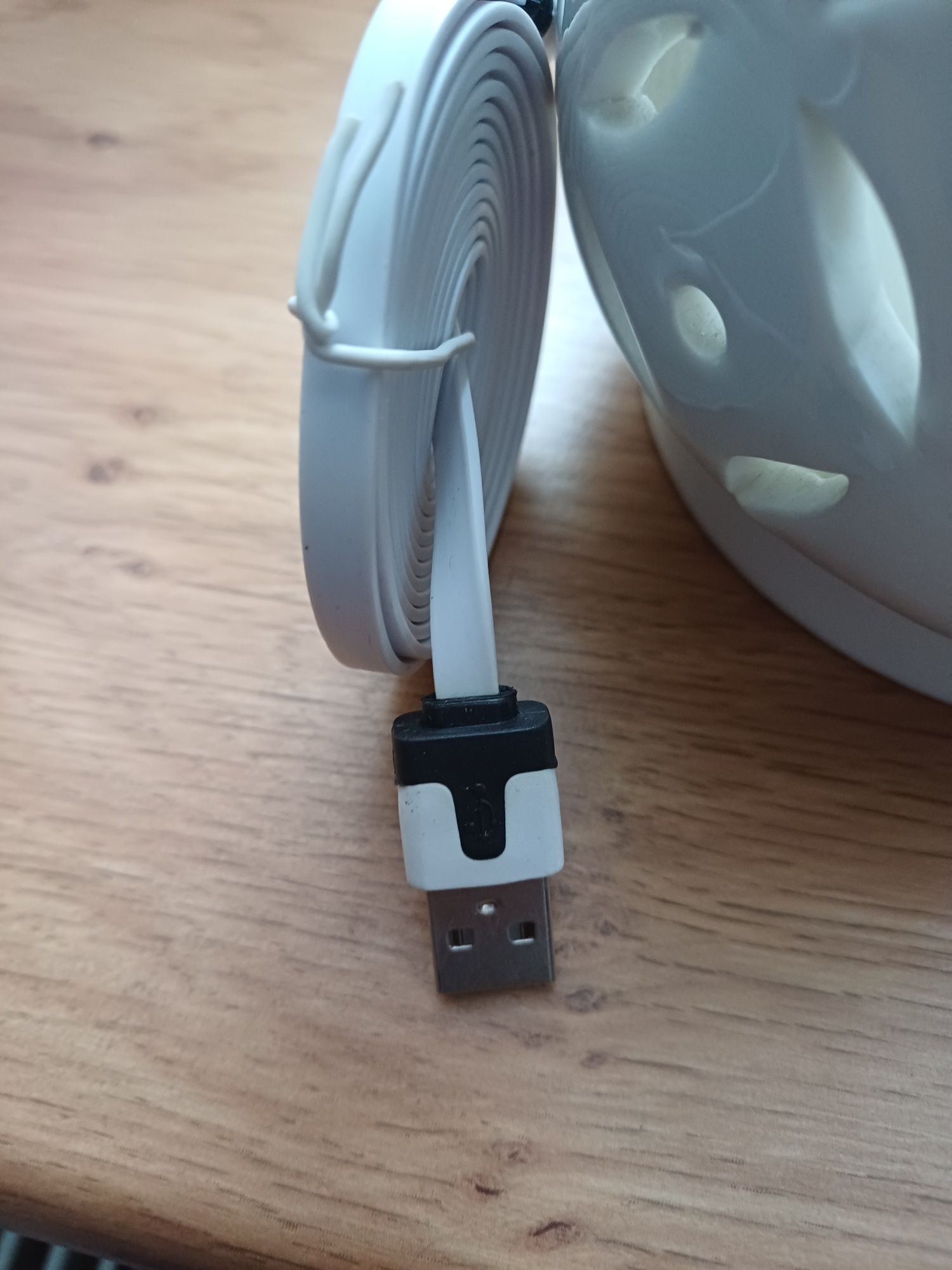 Kabel USB nowy bialy