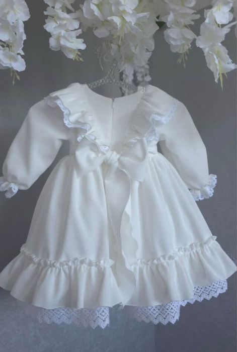 Продам святкову сукню на дівчинку