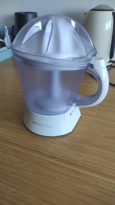 Máquina Espremedor de Citrinos