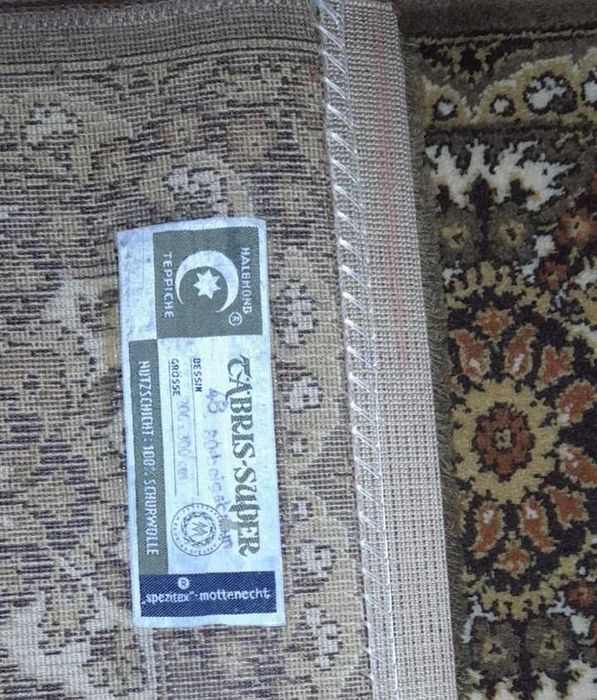 Килим 2х3 м. в гарному стані 100% натуральна вовна.