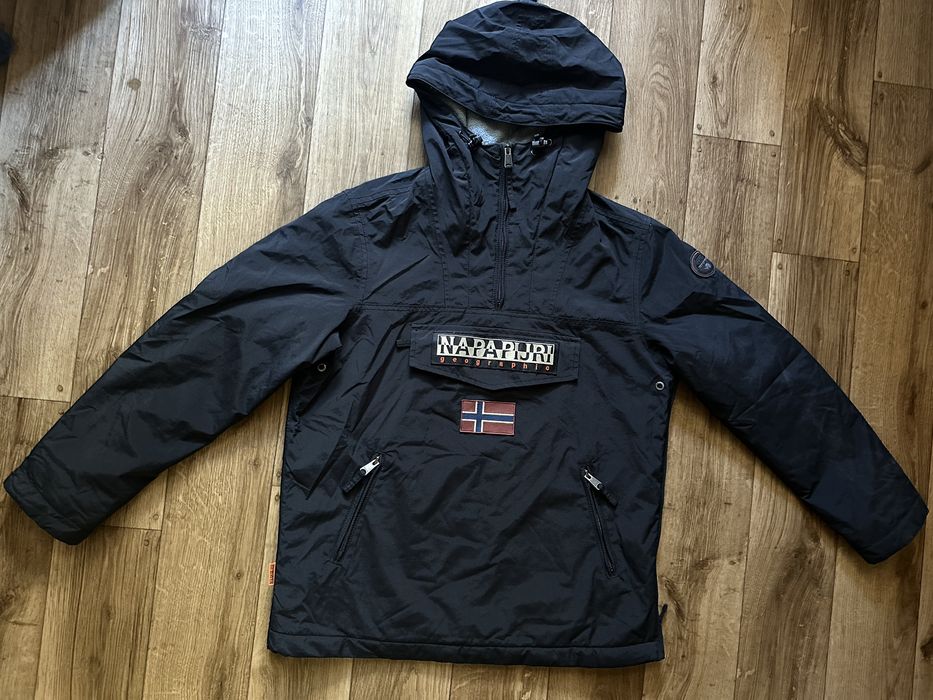 Продам анорак Napapijri в дуже гарному стані