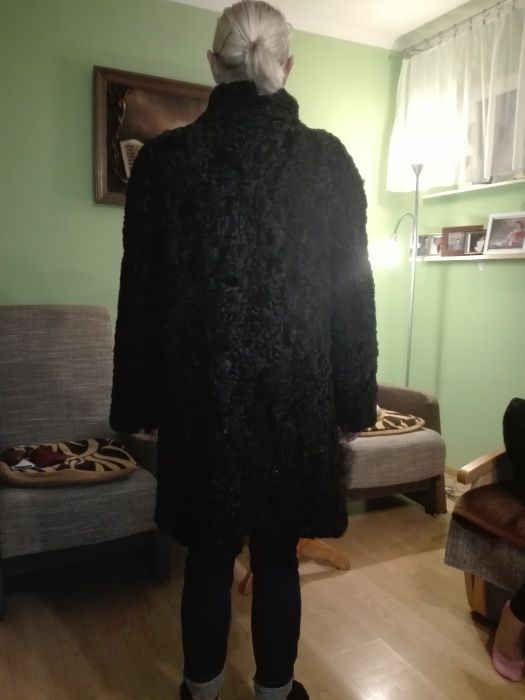 Futro z karakuł rozm 48