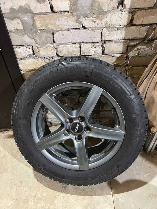 Комплект коліс 4 шт  на Subaru 225/60 R17