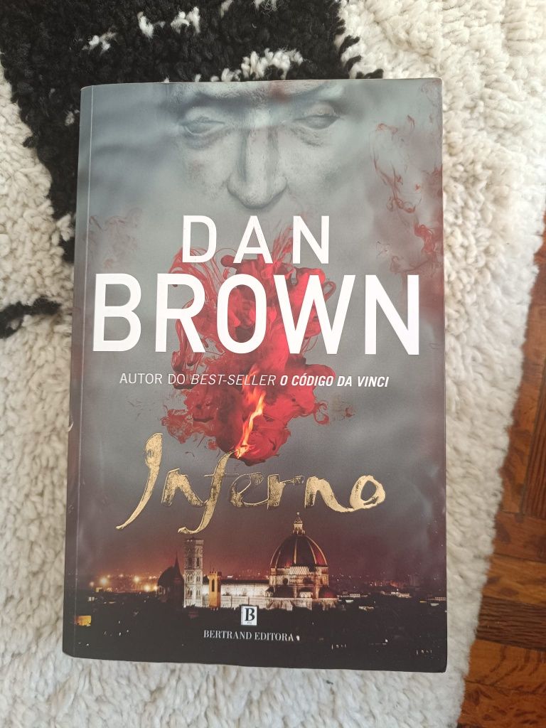 Livro "Inferno" de Dan Brown