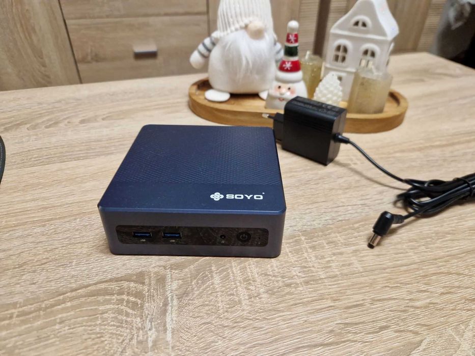 Mini PC SOYO M4 plus, monitor 18,5 cali 16GB+512GB