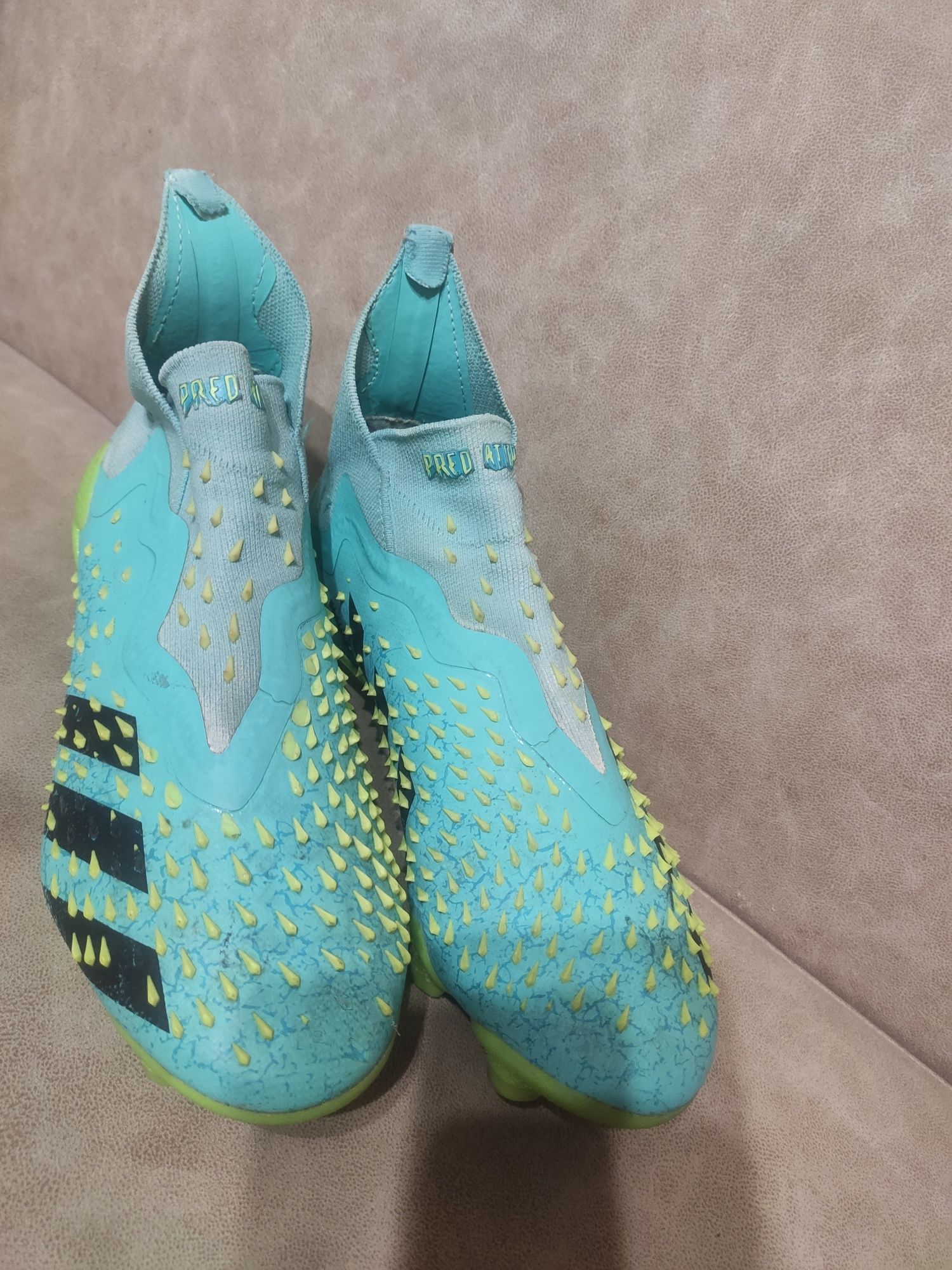 бутси Adidas PREDATOR FREAK + FG