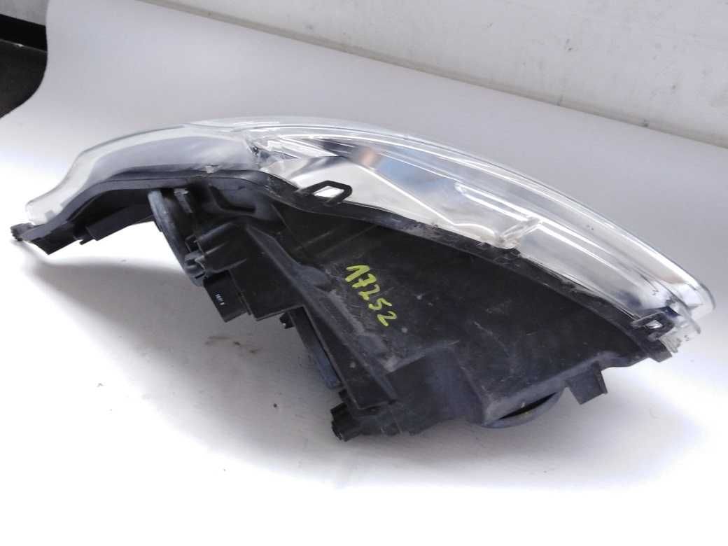 Ford Transit Custom 14-17r. Lampa Przód Prawa
