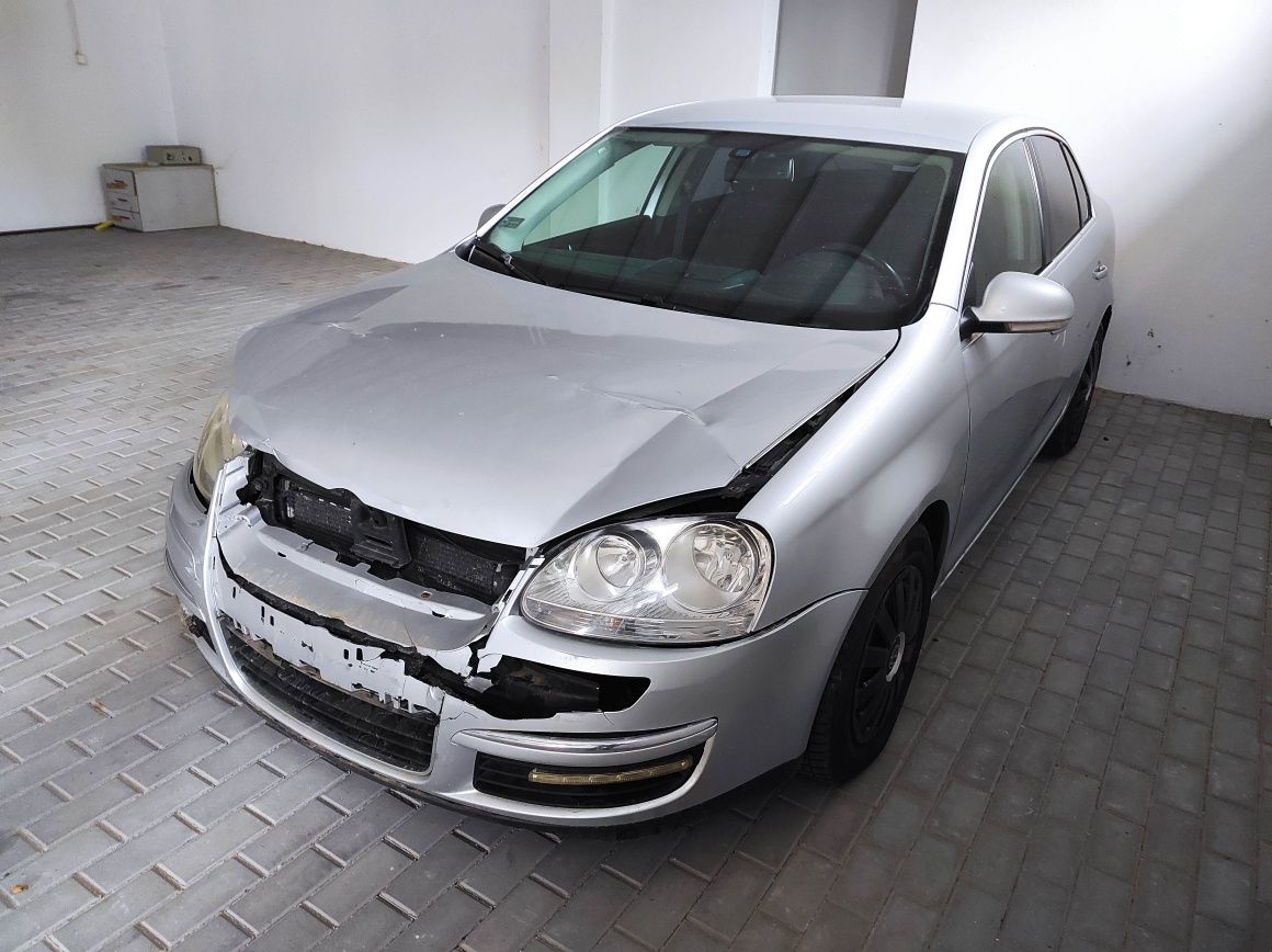VW Jetta 2010r idealny stan 1.6 tdi