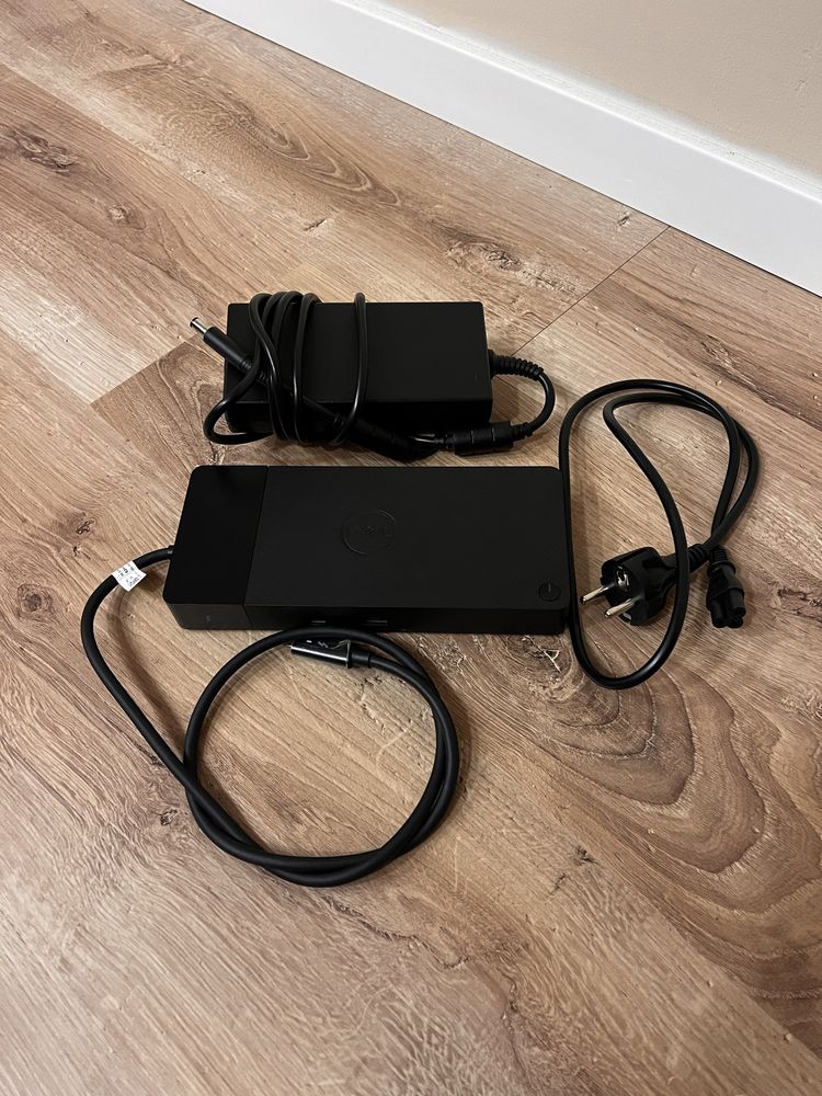 Stacja dokująca DELL WD19 + zasilacz 180w, stan idealny!
