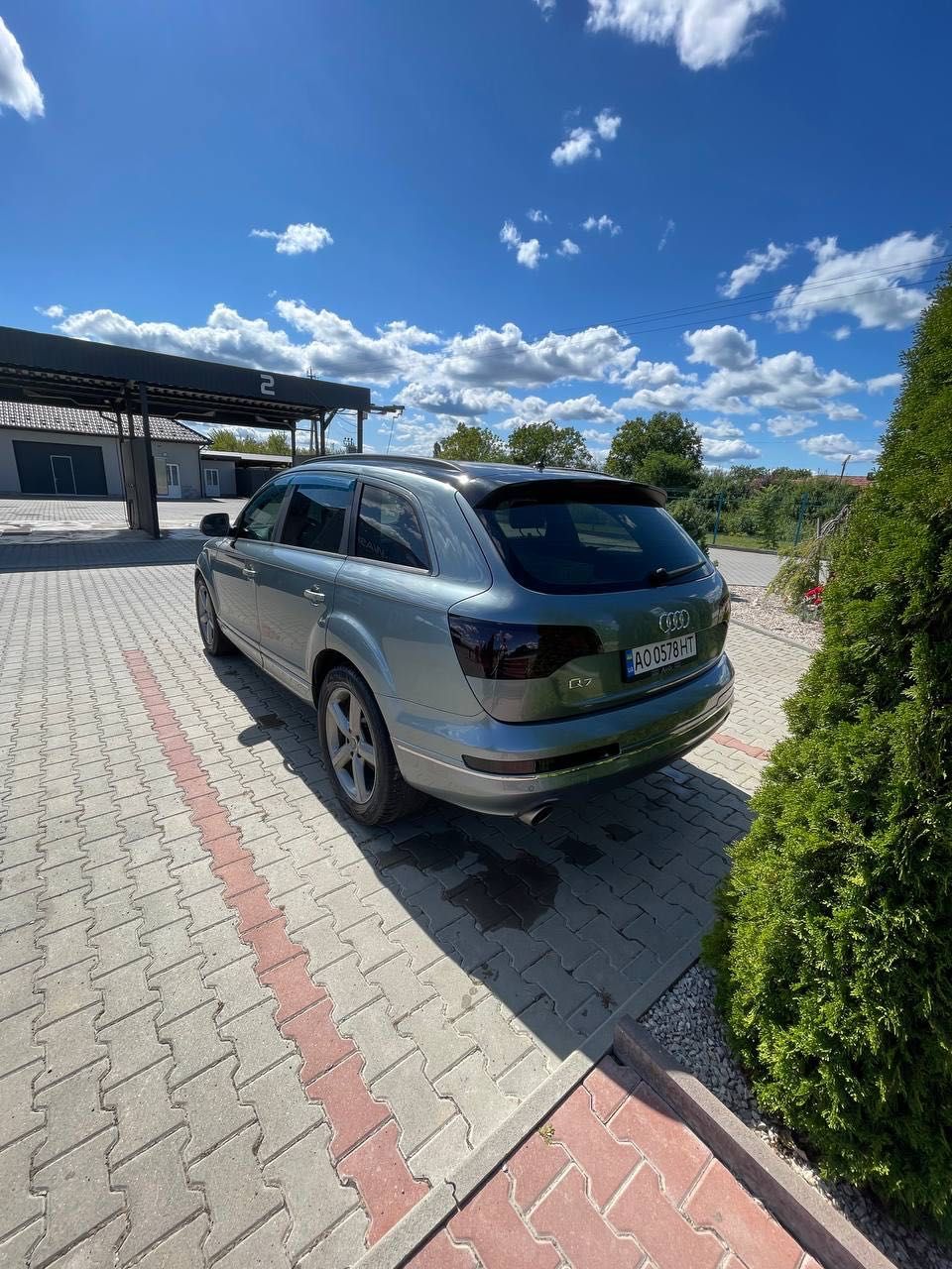 Продам АУДІ Q7...