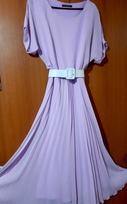 Жіноча святкова сукня