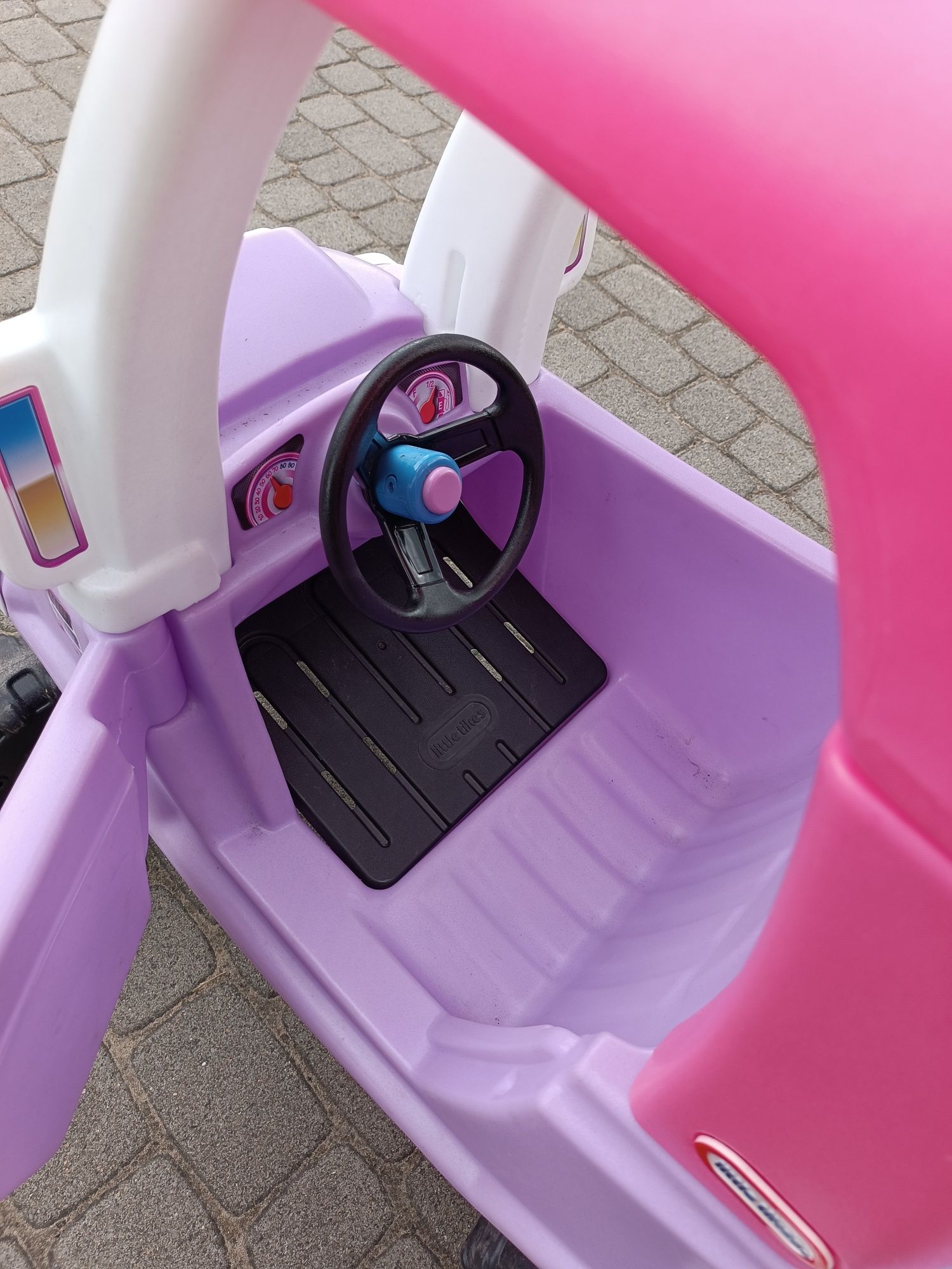 Jeździk little tikes terenowy