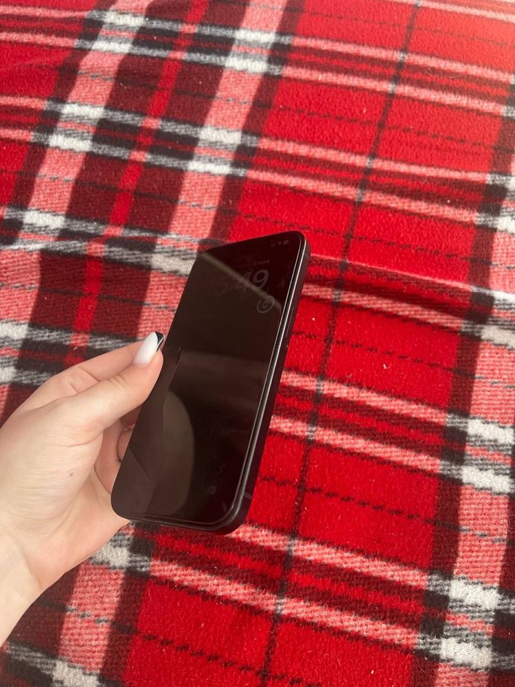 Iphone 15 128gb.