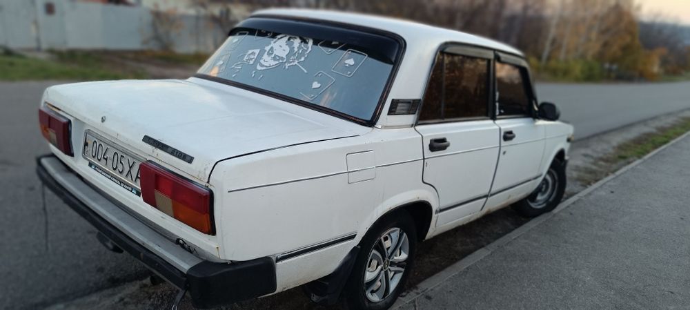 Продам ваз 2105.