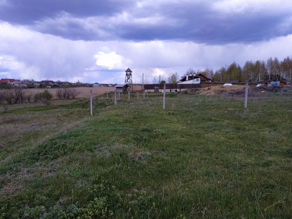 Продам участок в с.Обуховка, возле леса,  (Кировское)