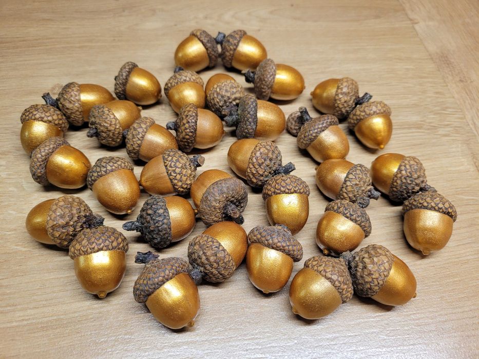 żołędzie kolorowe złote / szyszka złota plus inne dodatki na święta /