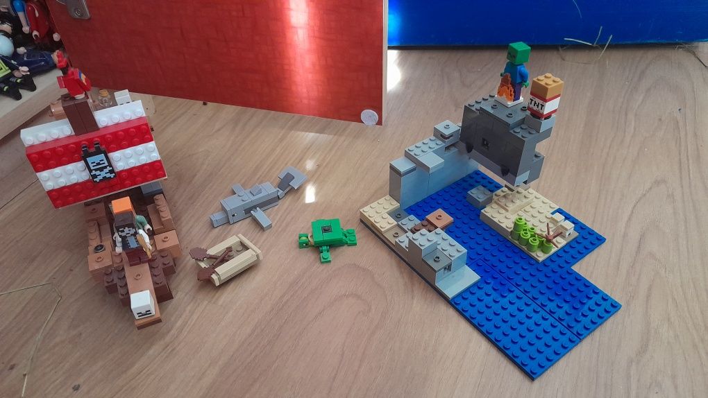 Lego minecraft statek