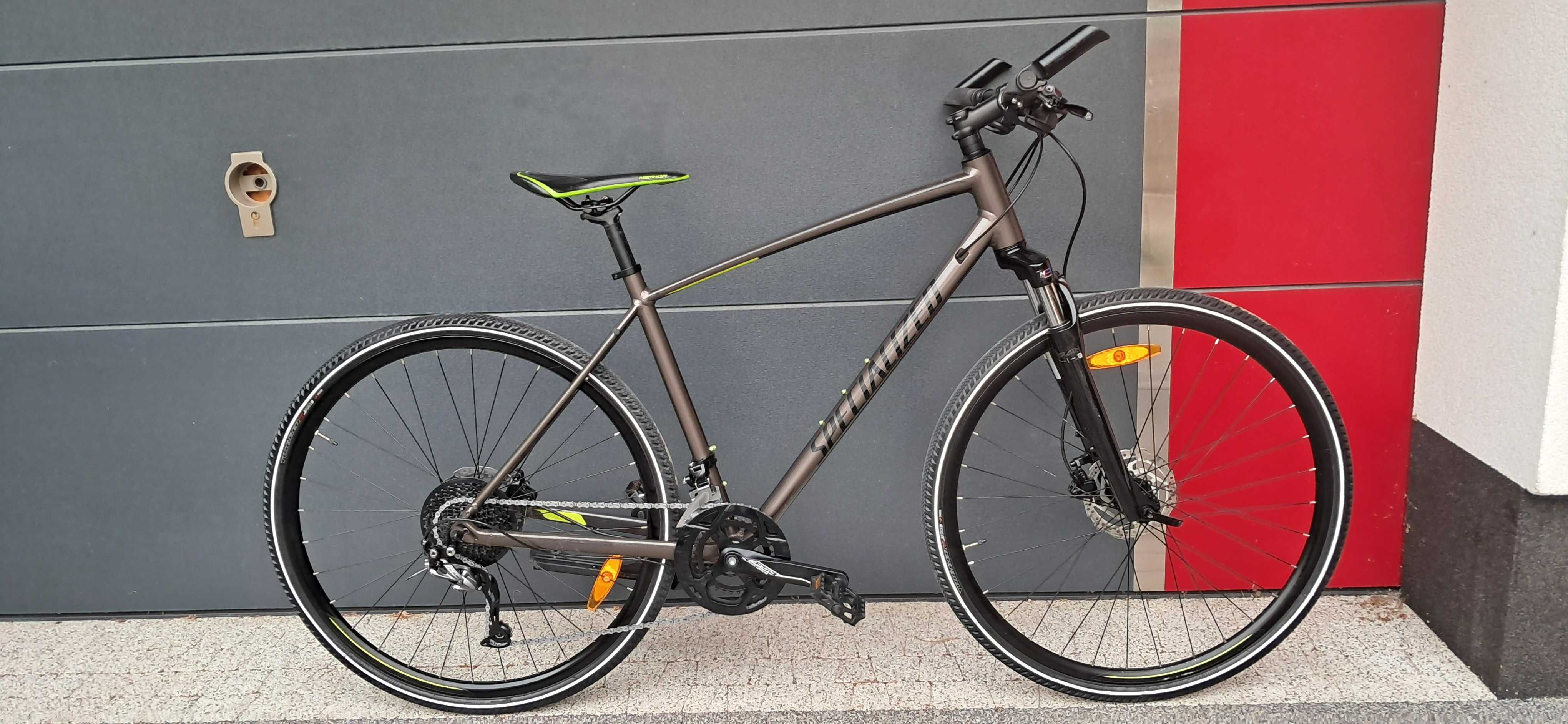 Fajny rower krossowy Specjalized CrossTrail Shimano hydraulika