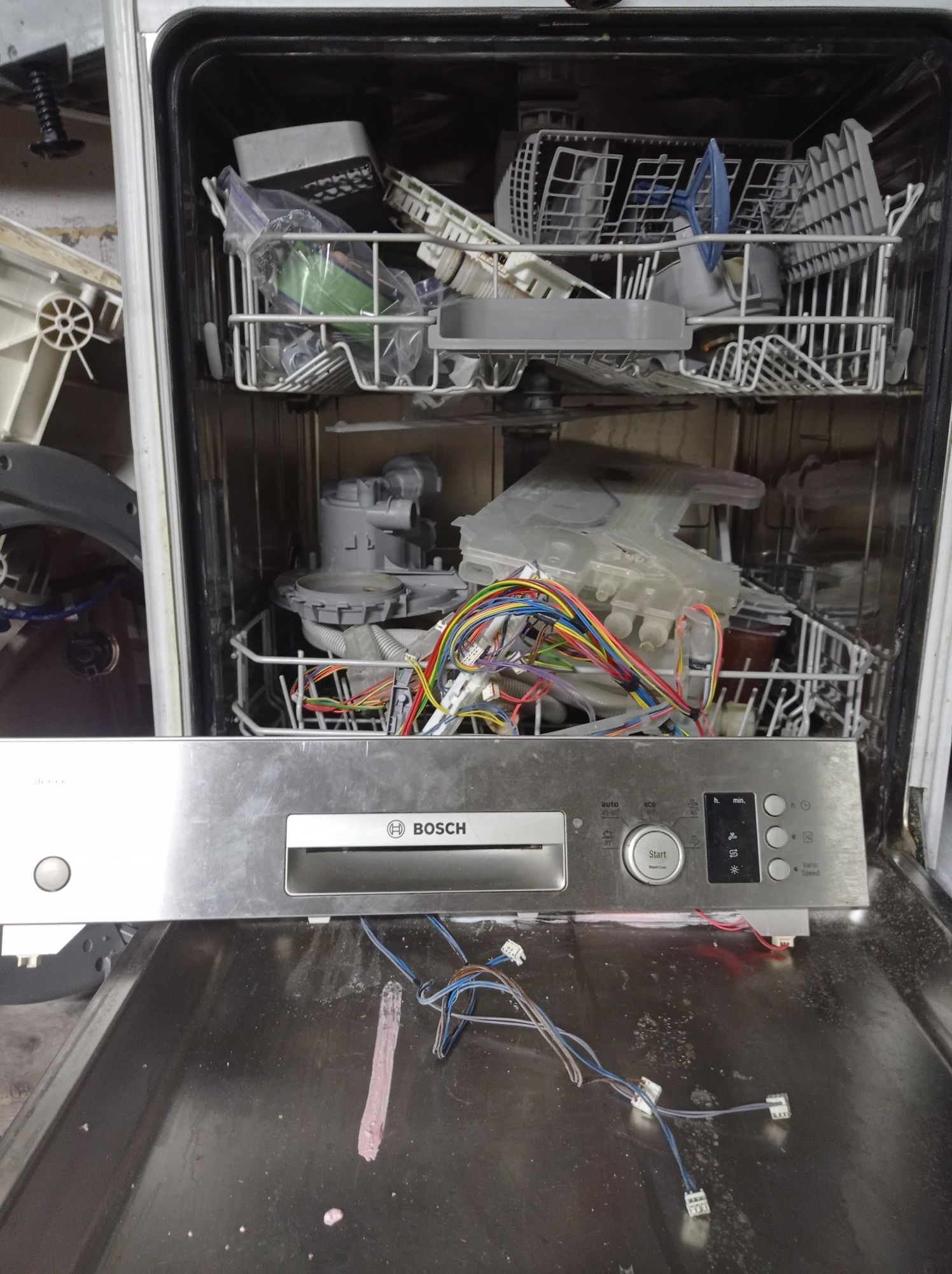 Разборка посудомоечной машины Bosch SMI50E75EU/43. Выбор. Разные марки