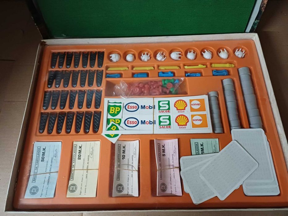 Jogo de Tabuleiro Vintage "Petróleo" - Completo