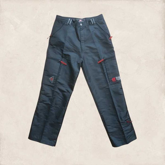 The Ecko Unltd sportowe spodnie szorstki cienki chropowaty poliester L