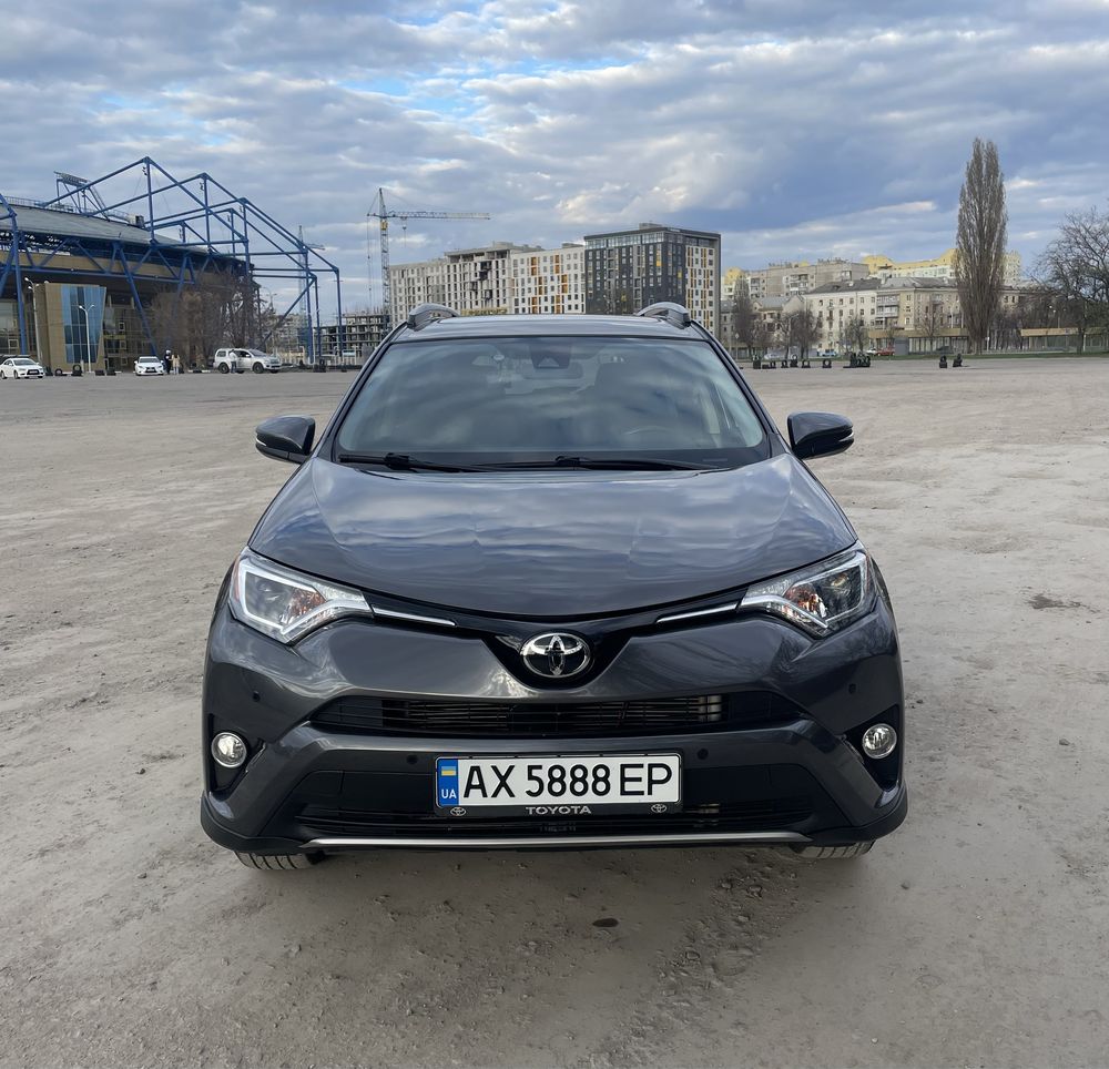 Продам Toyota RAV4 2016