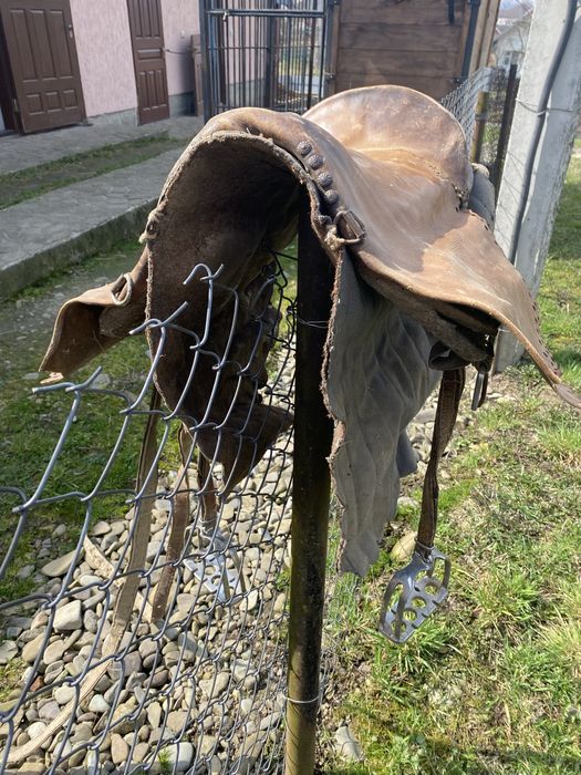 Продам сідло шкіряне!!!