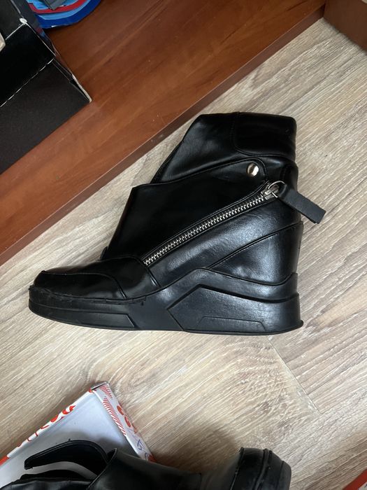 Ботінки ботільони снікерси полуботіночки на платформі каблуку