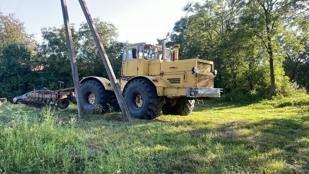 Трактор к 701. 2011 рік випуску