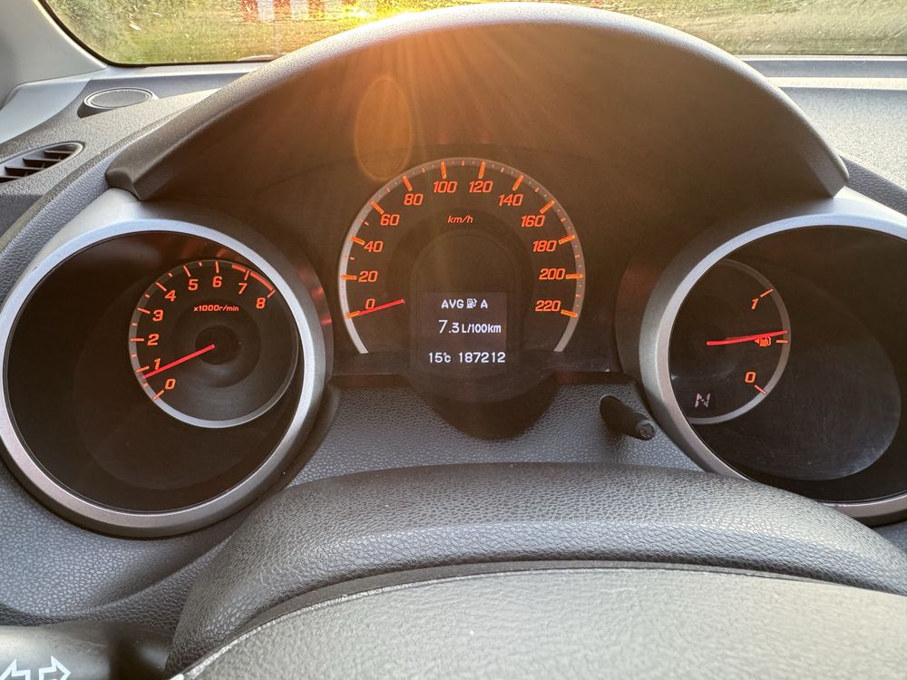 Honda jazz III automat gaz stan bdb