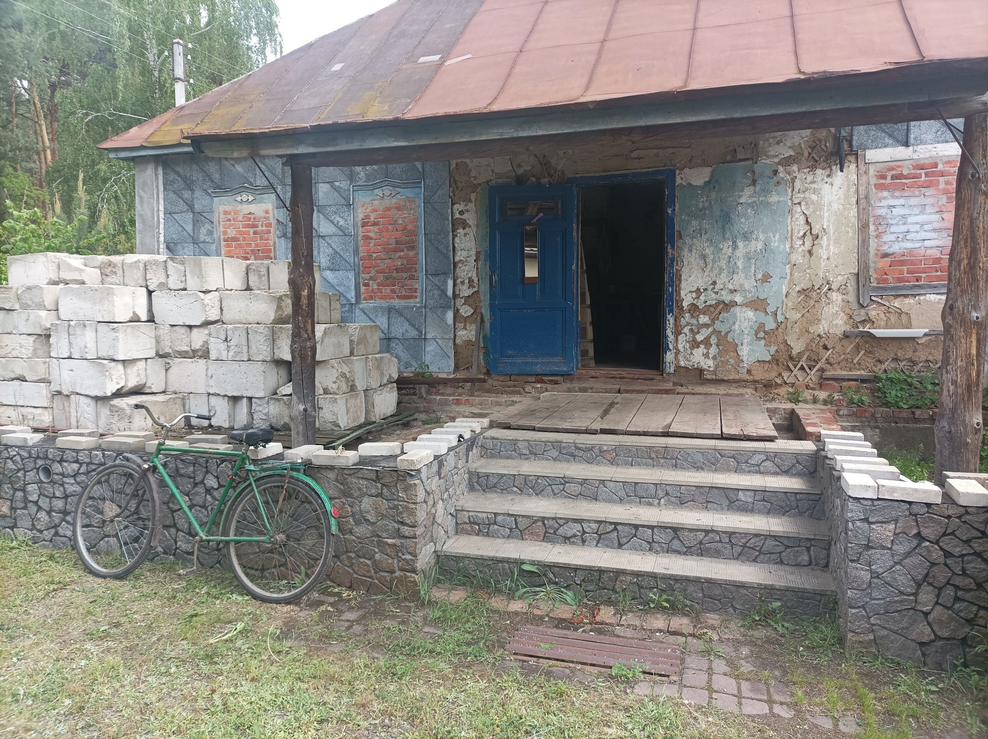 Продам садибу з копанкою м.Тростянець р-н Смородине
