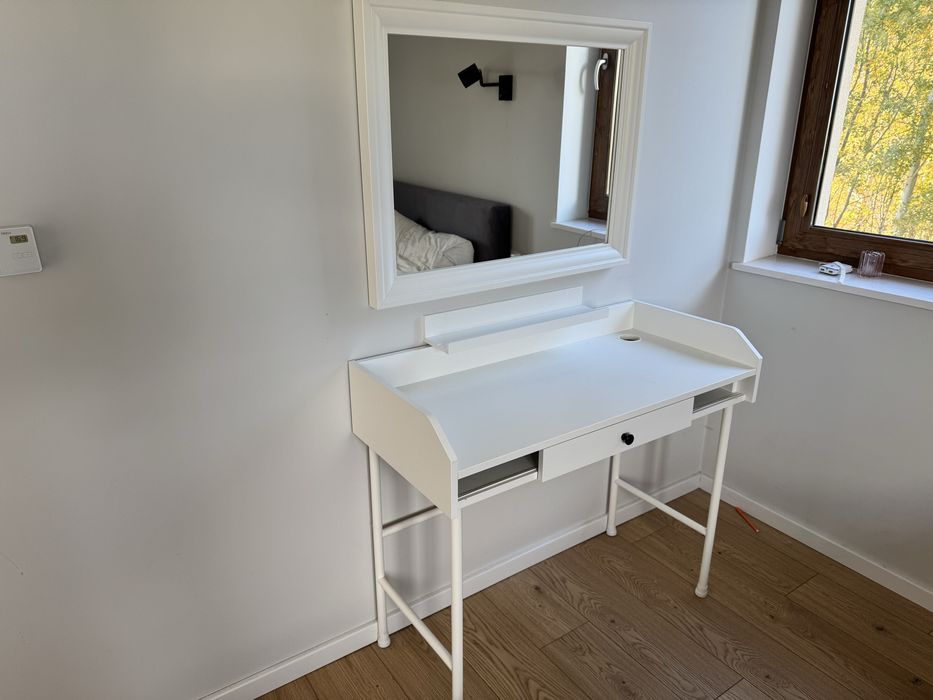 Toaletka lusto + biurko