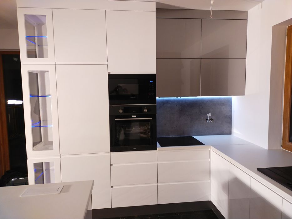 Meble kuchenne pokojowe zabudowy wnęk  szafy na wymiar dla każdego