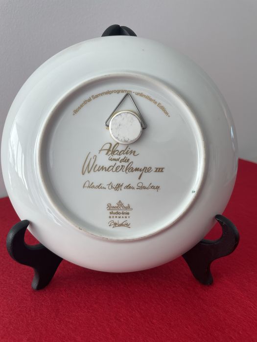 Aladdin plate no.3  Rosenthal Studio Bjorn Wiinblad Germany