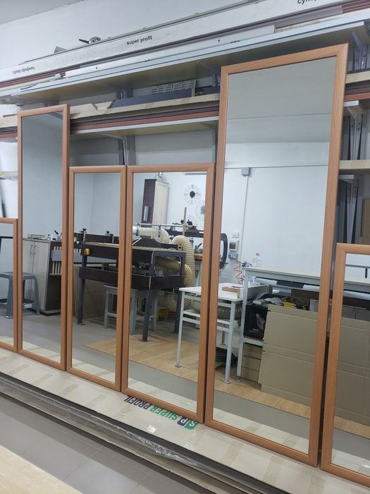 Дзеркало настінне. Дзеркало підвісне.  Дзеркало на стіну