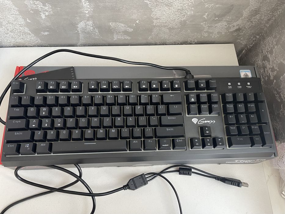 Клавіатура