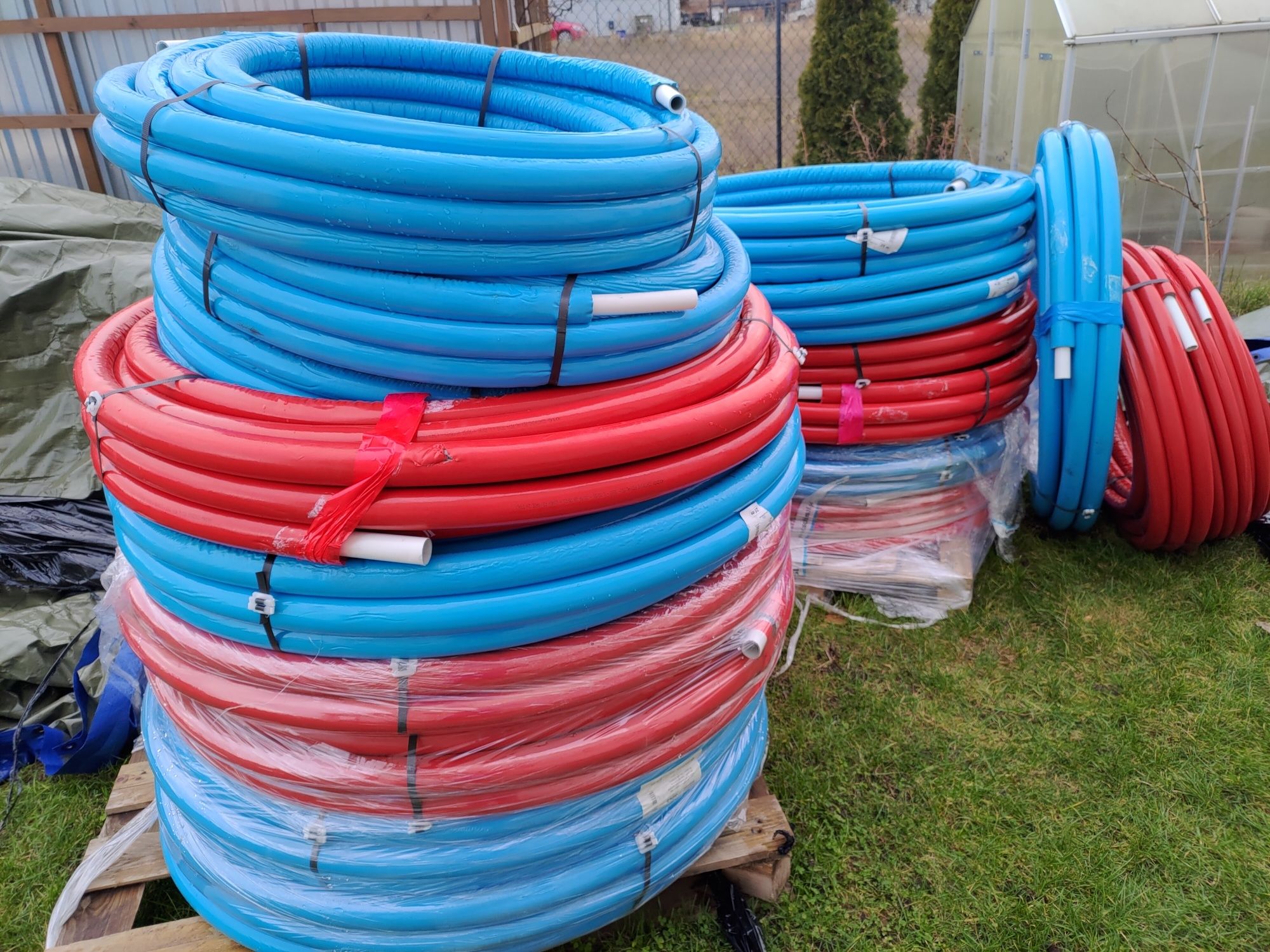 Giacomini rura PE-X/AL/Pex-x w otulinie 20 , 26 ,32
Made in Italy 
Dos