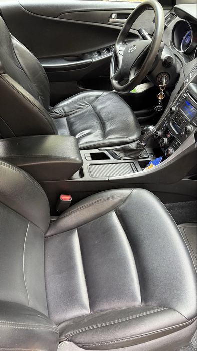 Hyundai Sonata 2013 2.0 л Газ