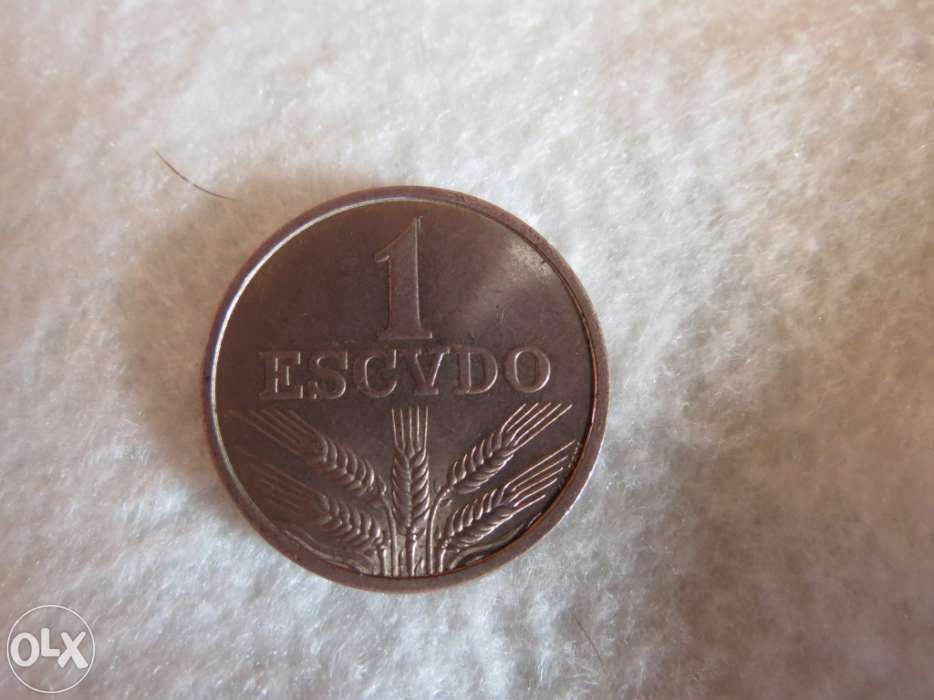 Coleção de 11 moedas de 1$00 em bronze (de 1969 a 1979)