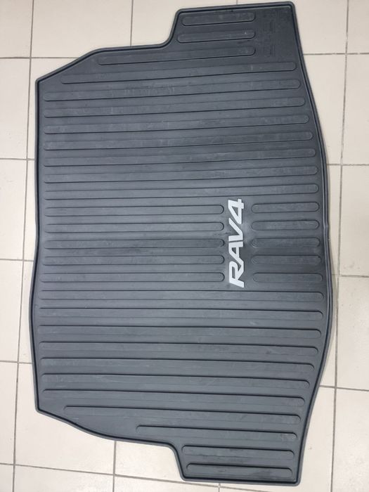 Коврик в багажник RAV4