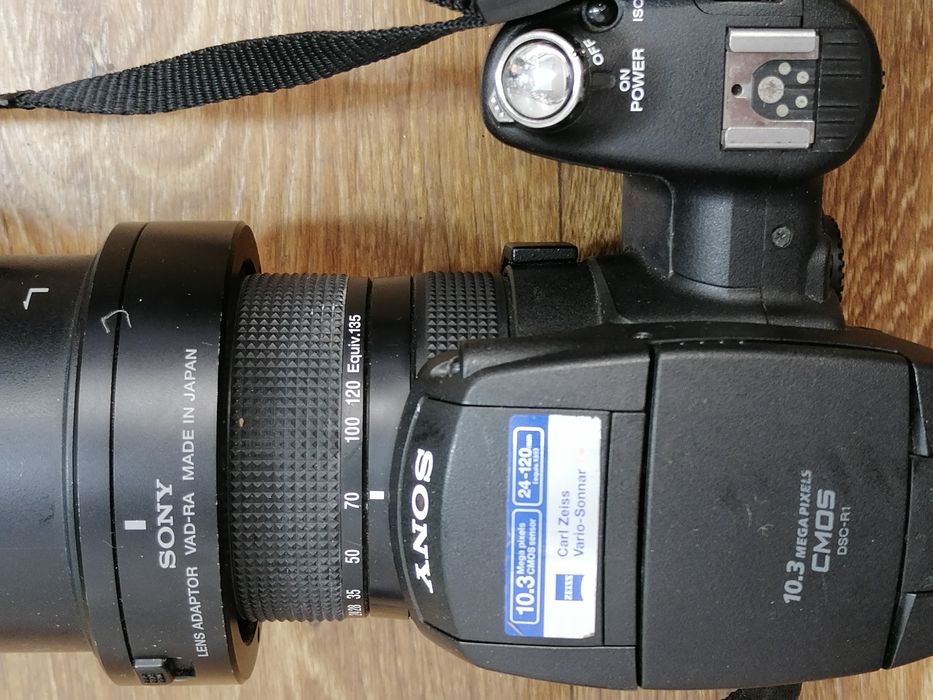 Фотоаппарат Sony DSC-R1 + Обектив Sony