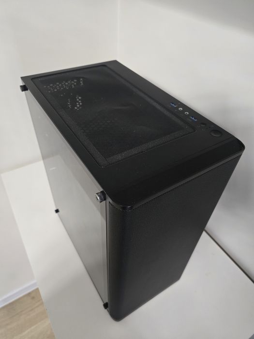 Komputer stacjonarny Gamingowy i5-12600kf / RX 7800XT 16GB/ 32GB RAM