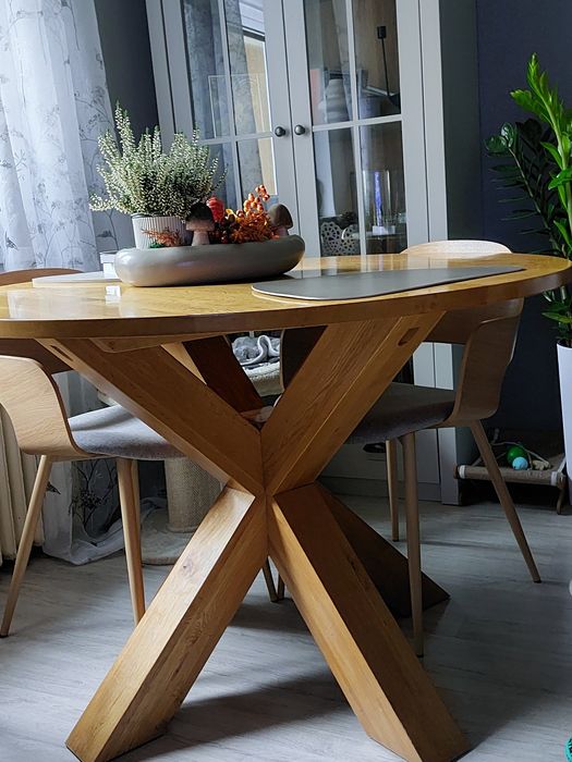 Stół dębowy okragly Next