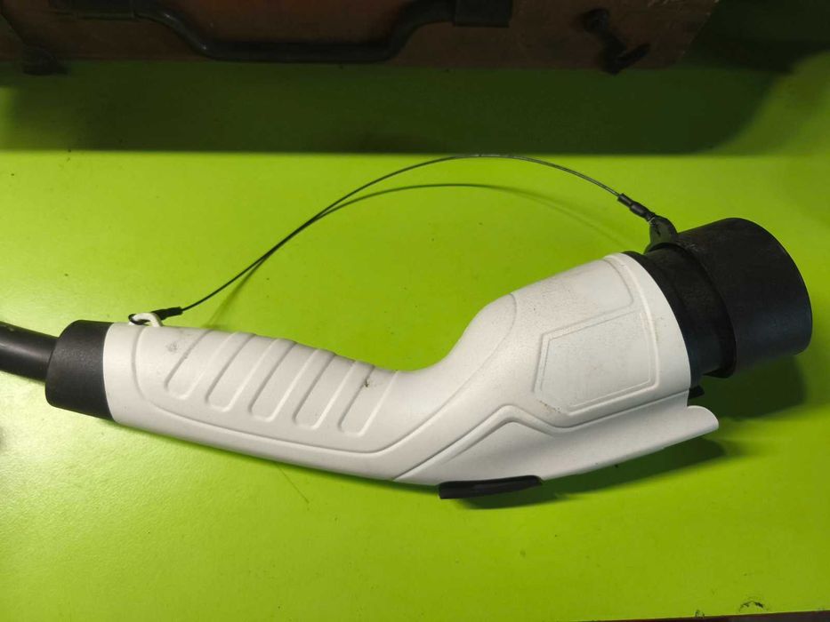 Зарядний пістолет до електромобіля GBT