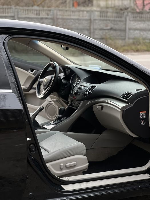 HONDA ACCORD 8 2,4 газ/бенз