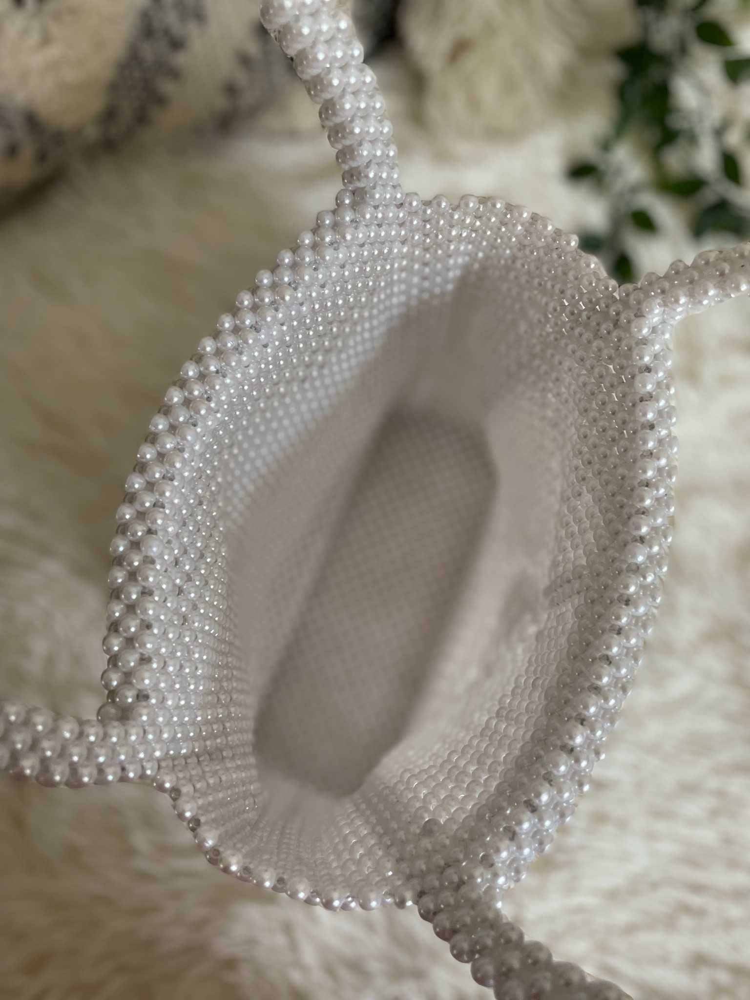 Torebka biała krem perłowa koraliki perły perełki pearl bag aesthetic