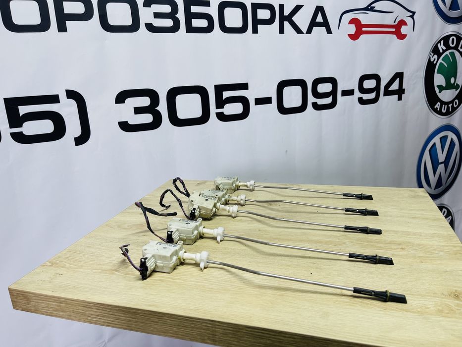 Активатор лючка бензобака Пассат Б6 лючок passat B6
