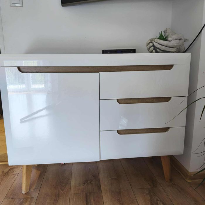 Komoda biała stylowa